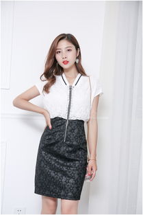 模特帥帥的時尚演繹 通勤女裝拍攝的藝術與氣質(zhì)呈現(xiàn)